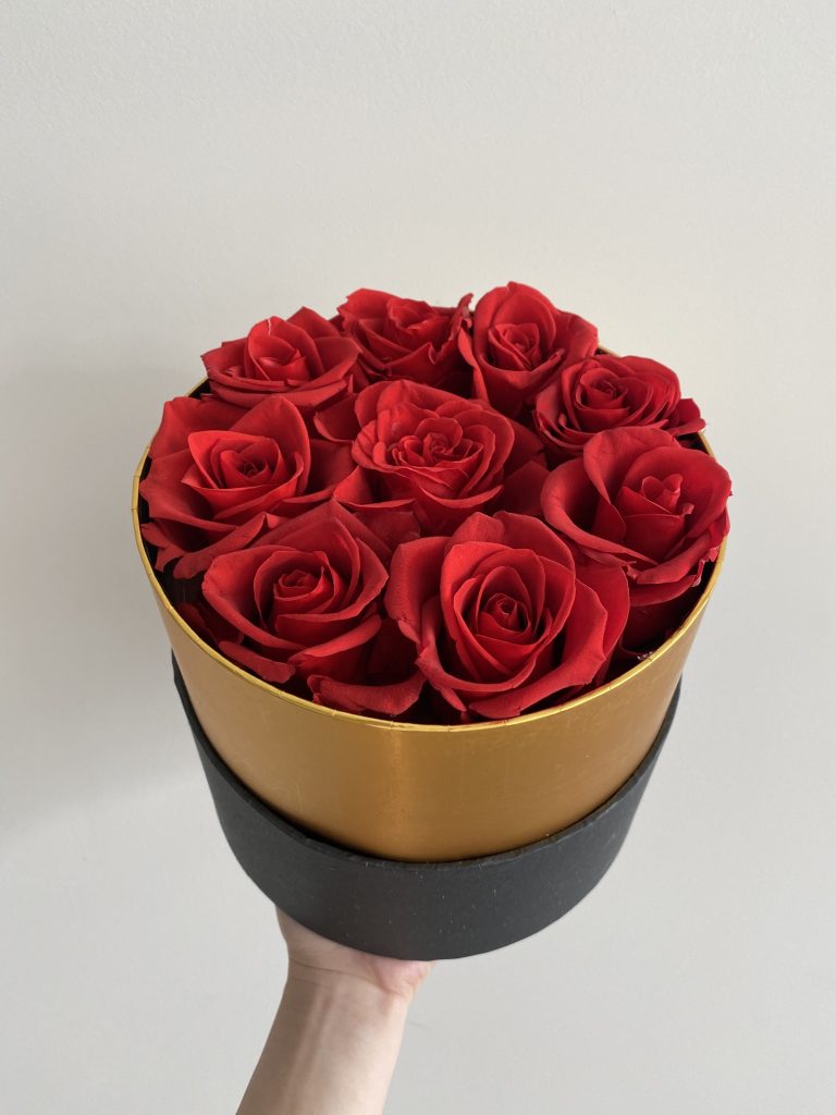 9 Red Roses Round Box Golden Touch Flowers